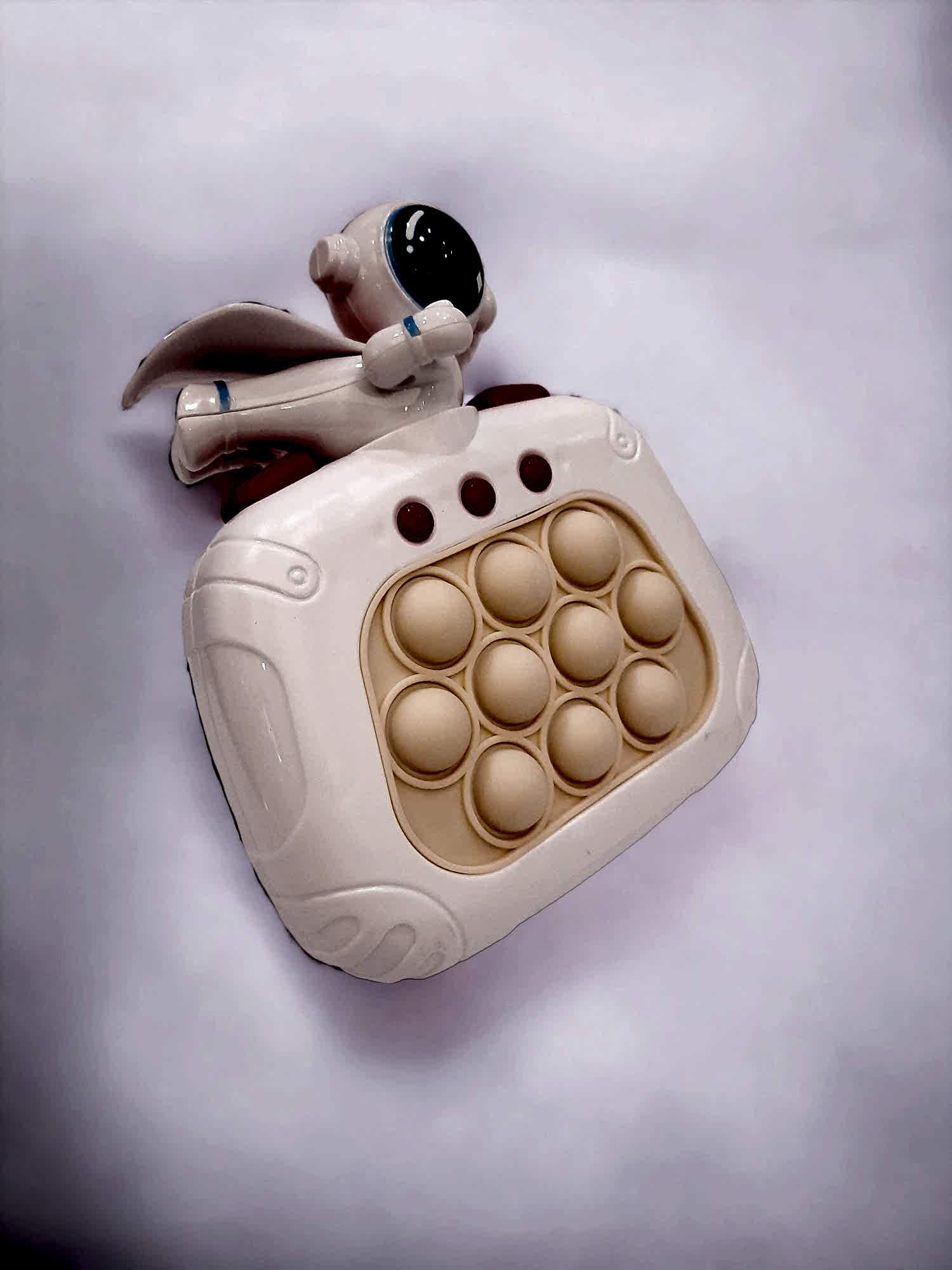 Elektronik Popit Beyaz Astronot Modeli - Görsel 8